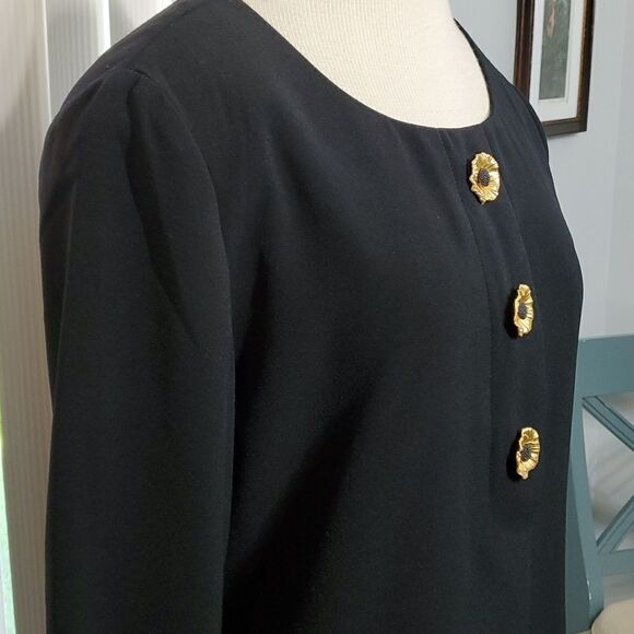 Evan-picone black vintage dress, Size 10..long sleeves. Fabulous button. Goth - Picture 4 of 9